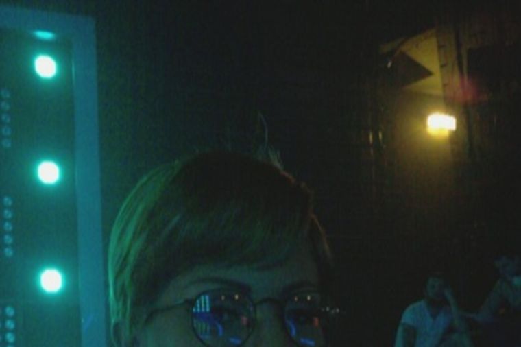 Ana Kokić kao Elton Džon: Slobodno se smejte! (FOTO)