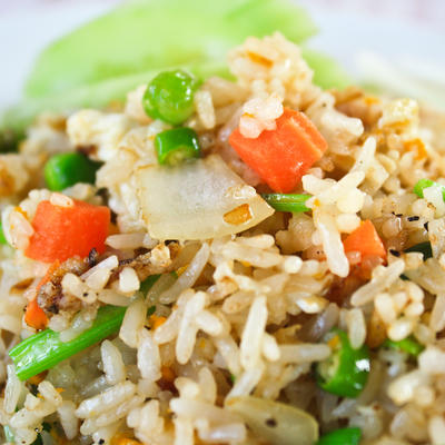 Najjednostavniji rižoto sa povrćem: Ručak za 15 minuta! (RECEPT)