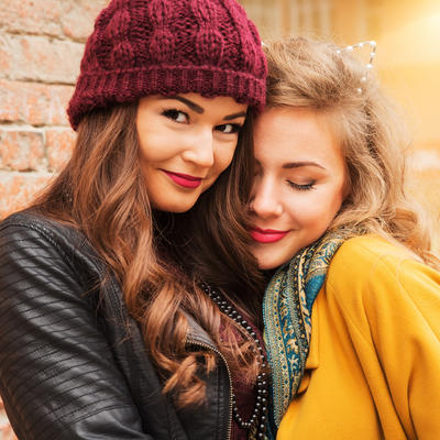 5 situacija u kojima je prijateljica bitnija od partnera: Evo kada joj je vaša podrška najpotrebnija!