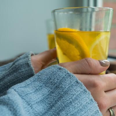 LIMUNADA SA CIMETOM I VANILOM: Zimska varijanta omiljenog pića koje podiže imunitet! (RECEPT)